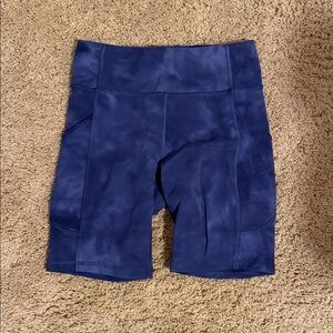 Lululemon Align w pockets Biker Shorts